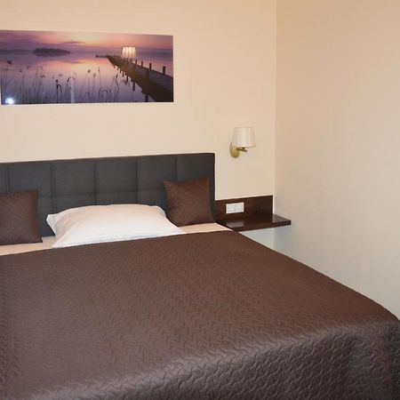 M2-Apartment Сомбатхей Экстерьер фото